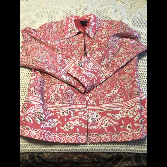 Beautiful RQT lined jacket w/ zipper front - Picture 1 of 5